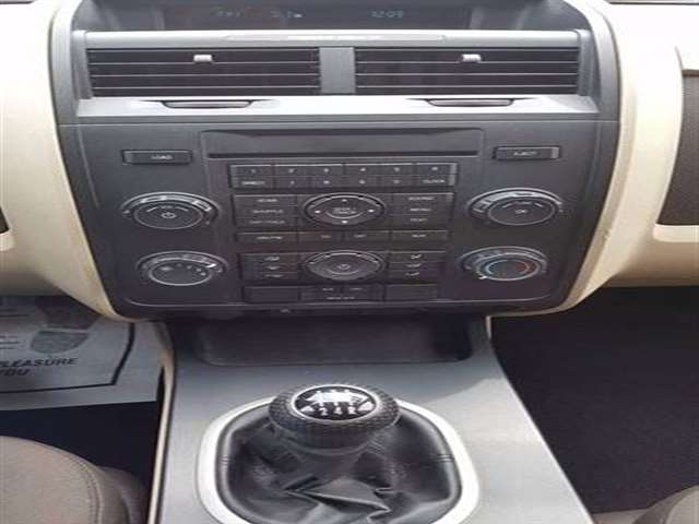 2008 Mazda Tribute i Sport 4dr SUV (2.3L I4 5M)